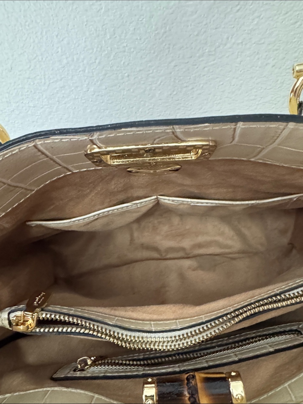 Pratesi Sarteano Croc Embossed Leather Bag - Picture 13 of 16